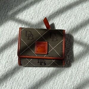 Dooney and Bourke wallet